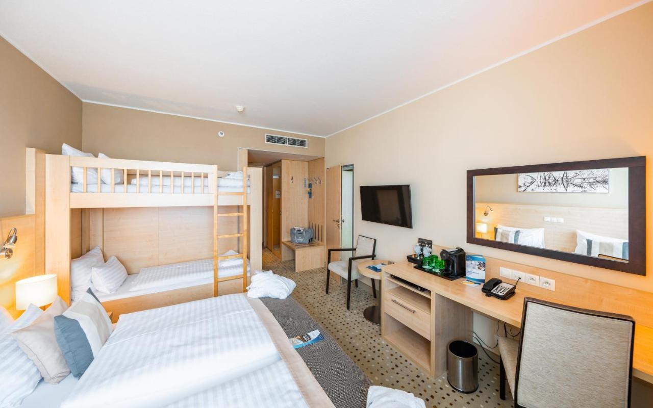 Aquapalace Hotel Prague Čestlice Dış mekan fotoğraf